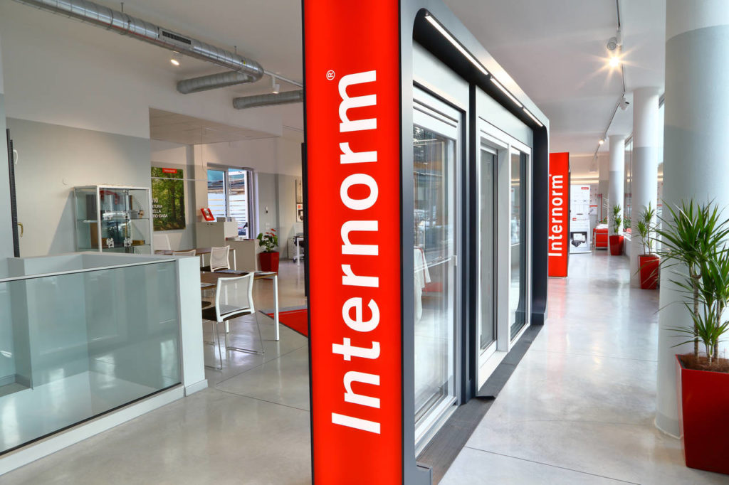 Il nuovo Flagship Store Internorm a Bolzano, vista interno